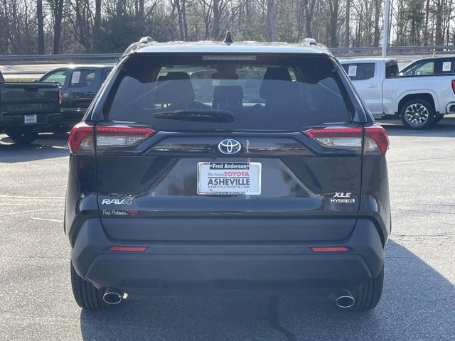 2024 Toyota RAV4 Hybrid XLE