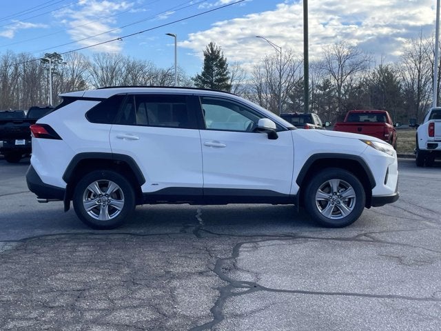 2022 Toyota RAV4 Hybrid XLE