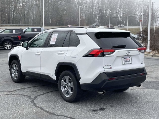 2025 Toyota RAV4 Hybrid XLE