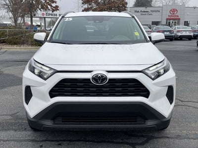 2025 Toyota RAV4 Hybrid XLE