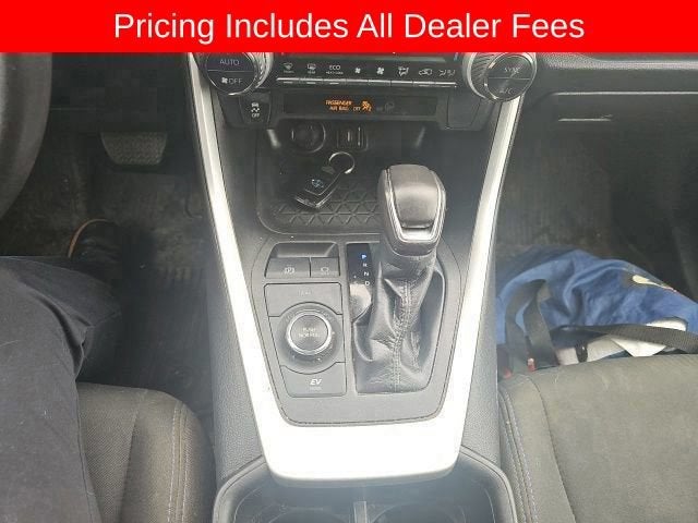 2022 Toyota RAV4 Hybrid SE