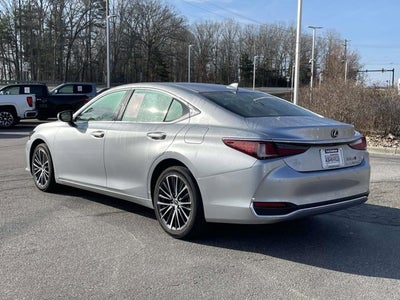 2024 Lexus ES 250
