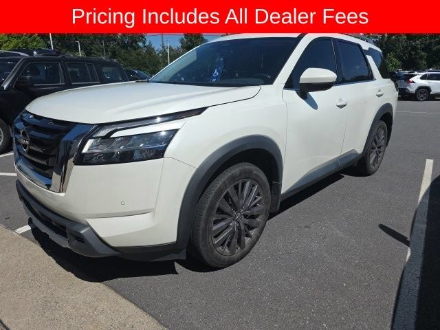 2023 Nissan Pathfinder SL