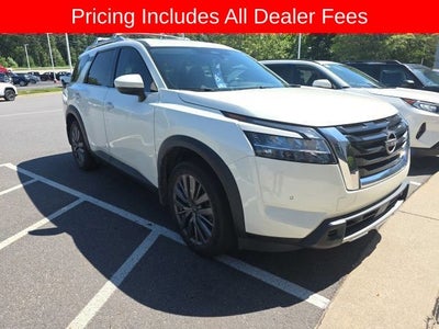 2023 Nissan Pathfinder SL