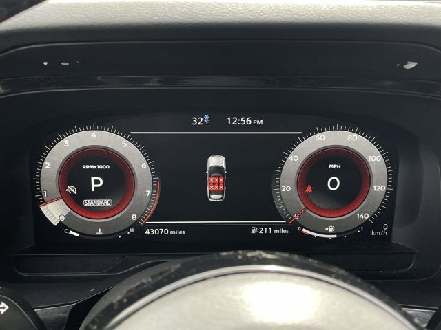 2023 Nissan Pathfinder Platinum