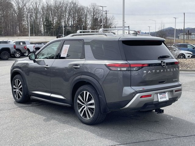 2023 Nissan Pathfinder Platinum