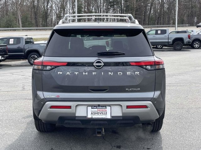 2023 Nissan Pathfinder Platinum