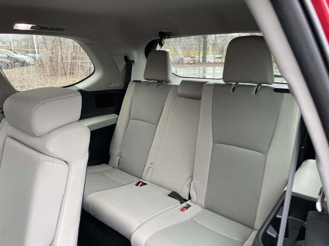 2025 Toyota Grand Highlander LE