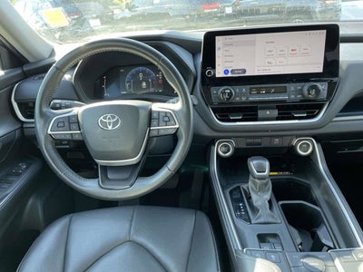 2024 Toyota GRAND HIGHLANDER XLE