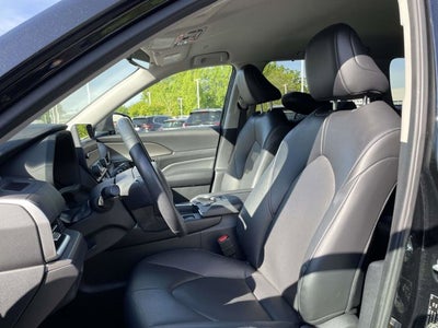 2024 Toyota GRAND HIGHLANDER XLE