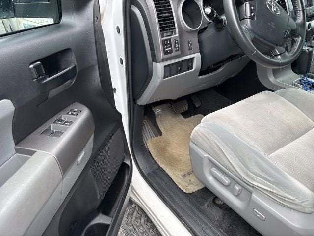 2012 Toyota Sequoia SR5