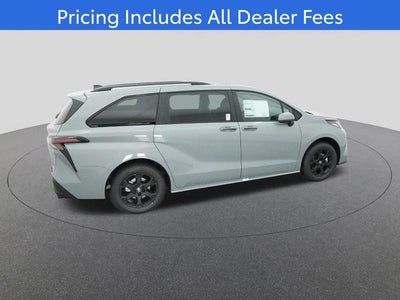2026 Toyota Sienna Woodland Edition 7 Passenger