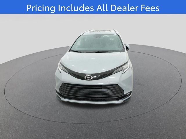 2026 Toyota Sienna Woodland Edition 7 Passenger