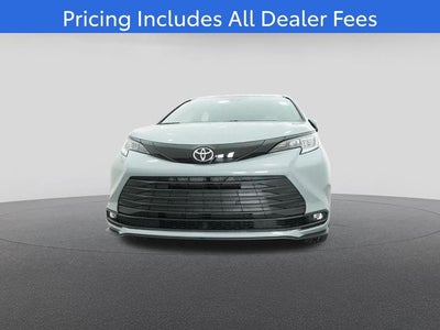 2026 Toyota Sienna Woodland Edition 7 Passenger