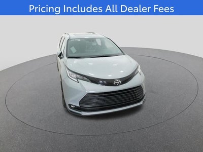 2026 Toyota Sienna Woodland Edition 7 Passenger