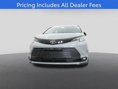 2026 Toyota Sienna Woodland Edition 7 Passenger