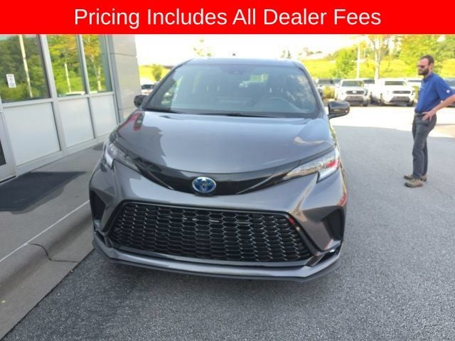 2025 Toyota Sienna XSE 7 Passenger