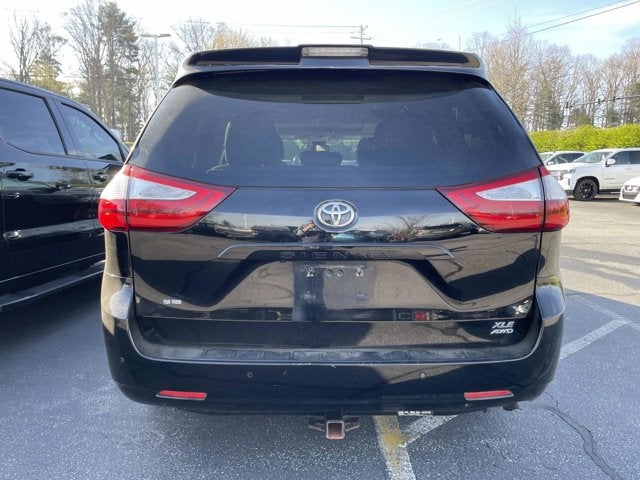 2018 Toyota Sienna XLE