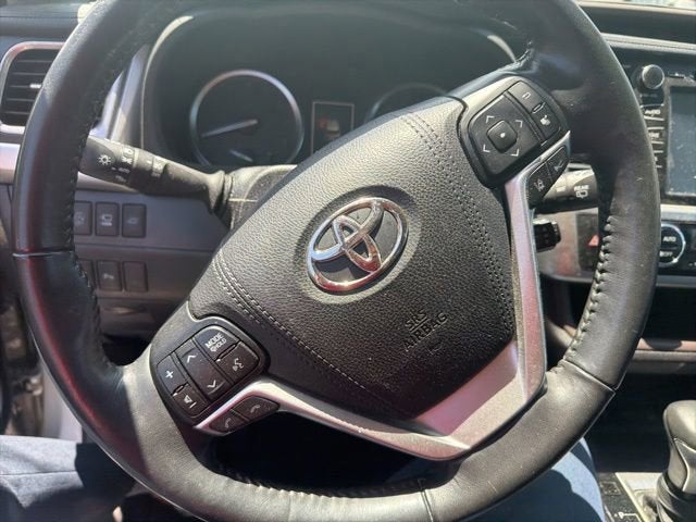2018 Toyota Highlander Limited Platinum