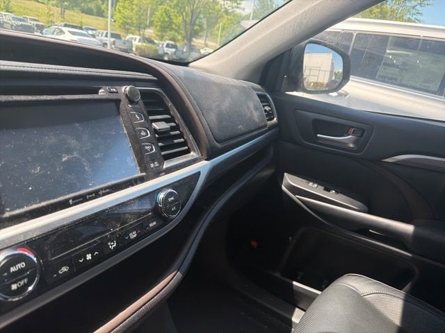 2018 Toyota Highlander Limited Platinum
