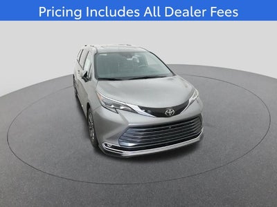 2026 Toyota Sienna Platinum 7 Passenger