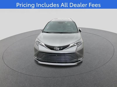 2026 Toyota Sienna Platinum 7 Passenger