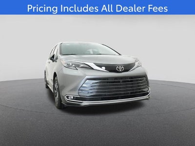 2026 Toyota Sienna Platinum 7 Passenger
