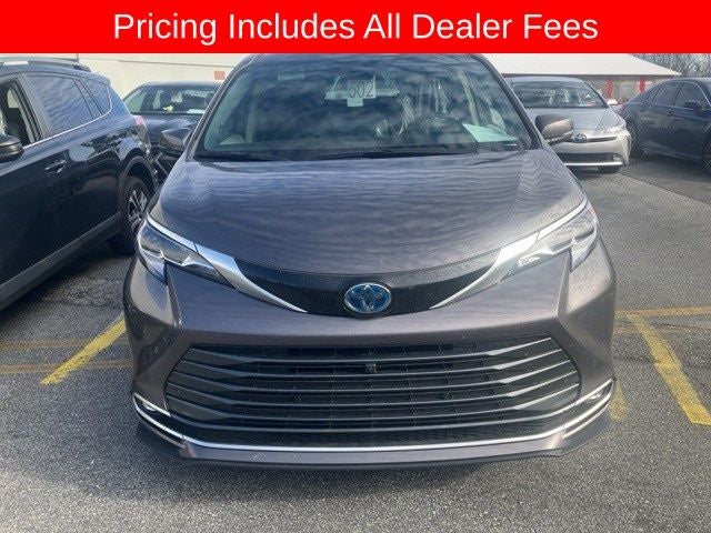 2023 Toyota Sienna Platinum 7 Passenger