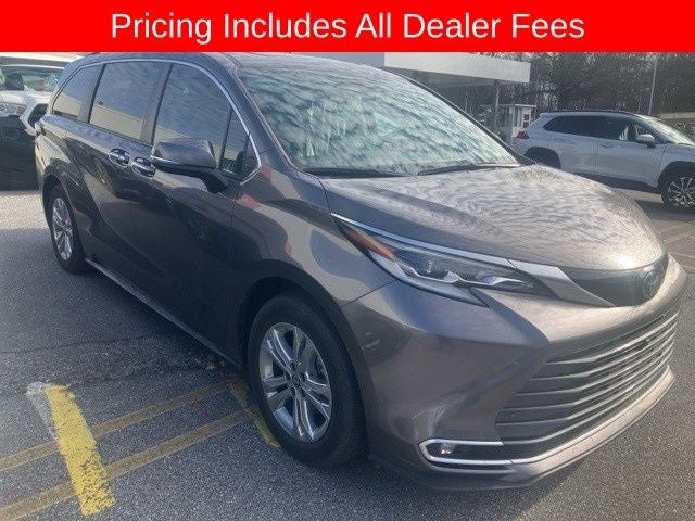 2023 Toyota Sienna Platinum 7 Passenger