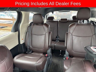 2023 Toyota Sienna Platinum 7 Passenger