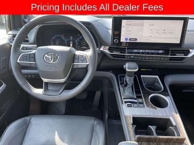 2025 Toyota Sienna Platinum 7 Passenger