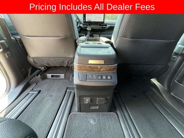 2025 Toyota Sienna Platinum 7 Passenger