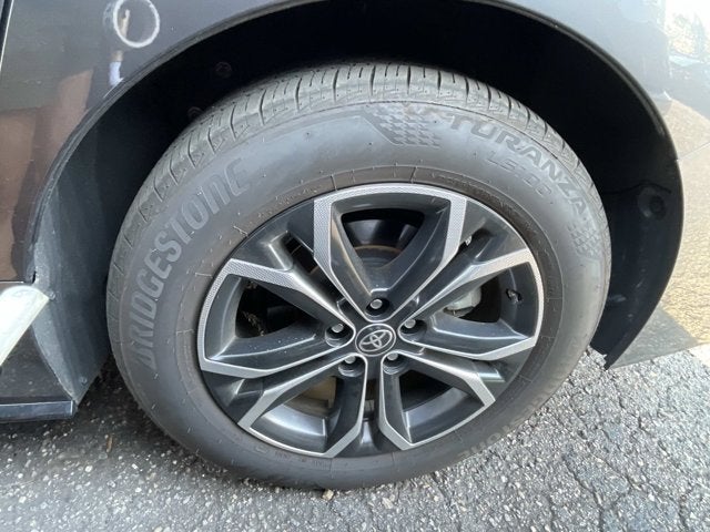 2025 Toyota Sienna Platinum 7 Passenger