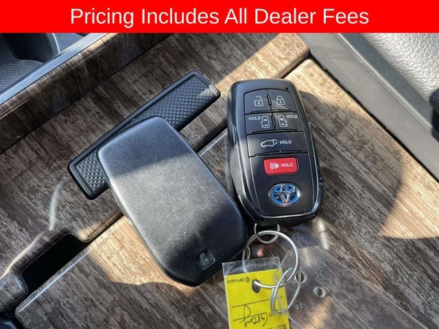 2025 Toyota Sienna Platinum 7 Passenger