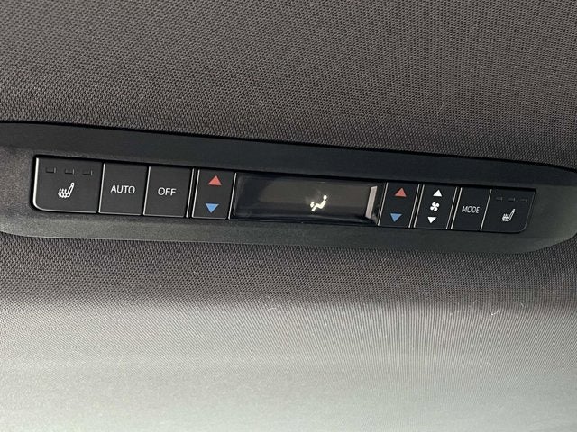 2025 Toyota Sienna Platinum