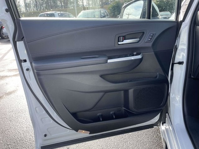 2025 Toyota Sienna Platinum