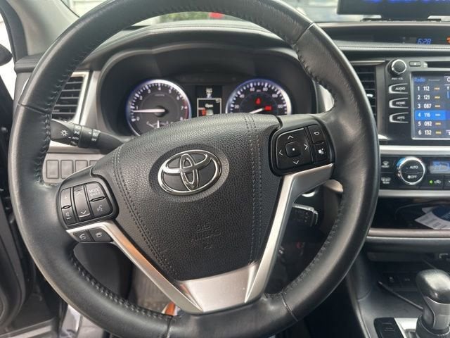 2016 Toyota Highlander XLE V6