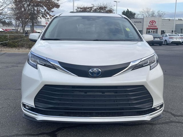2021 Toyota Sienna XLE