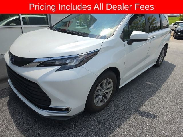 2024 Toyota Sienna XLE 7 Passenger