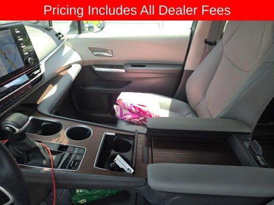 2024 Toyota Sienna XLE 7 Passenger