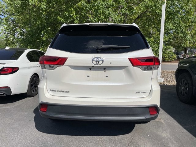 2017 Toyota Highlander SE