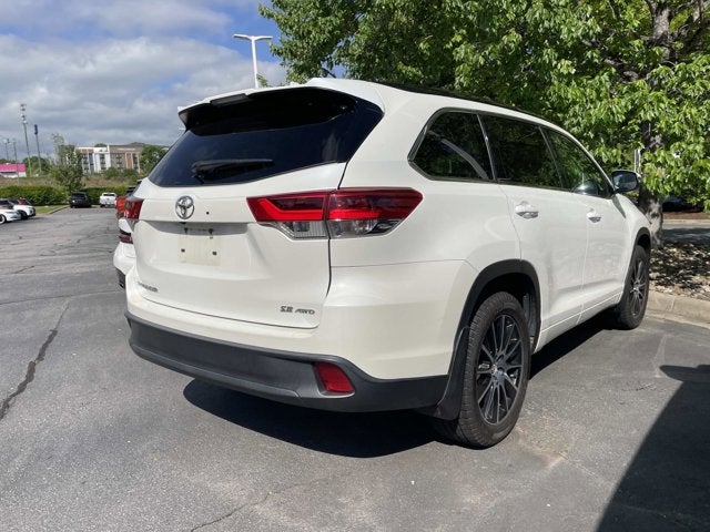 2017 Toyota Highlander SE