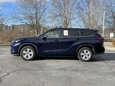 2023 Toyota Highlander LE