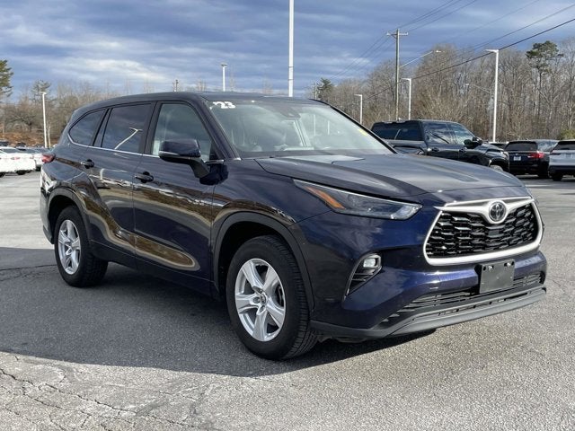2023 Toyota Highlander LE