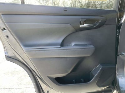 2024 Toyota Highlander XLE