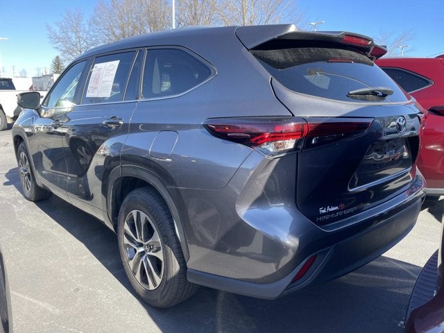 2024 Toyota Highlander LE
