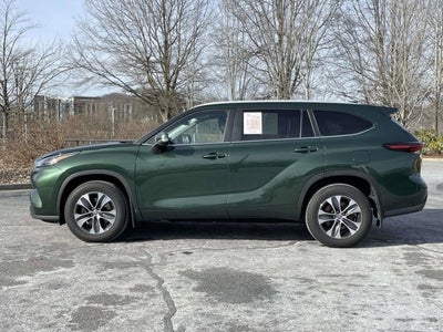 2024 Toyota Highlander XLE
