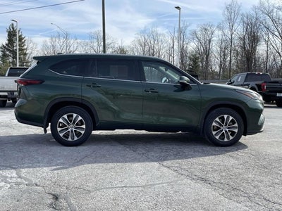 2024 Toyota Highlander XLE