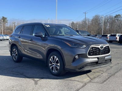 2024 Toyota Highlander XLE