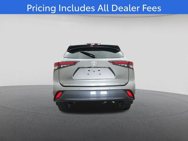 2026 Toyota Highlander Base